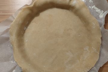 Comment disposer la pâte brisée dans le plat à tarte